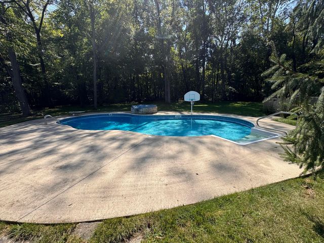 7681 Clear Creek Court, Blacklick, OH 43004