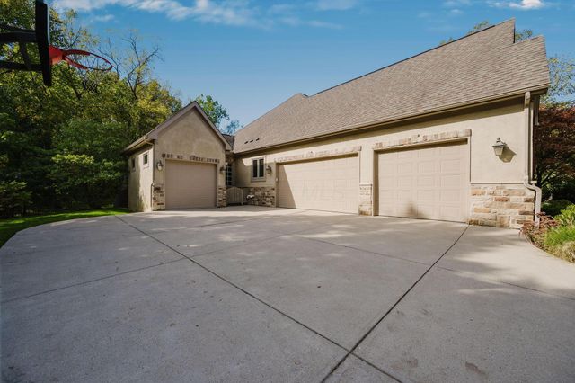 7681 Clear Creek Court, Blacklick, OH 43004