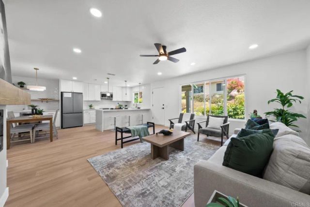 4386 Albatross Way, Oceanside, CA 92057