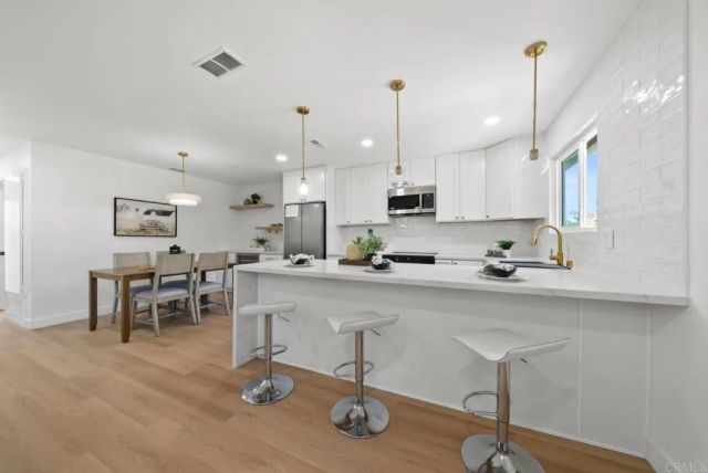 4386 Albatross Way, Oceanside, CA 92057