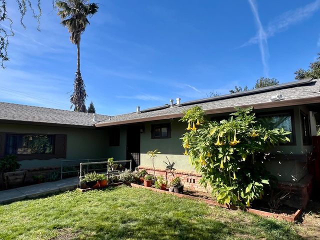 1559 Rushing St, Yuba City, CA 95993