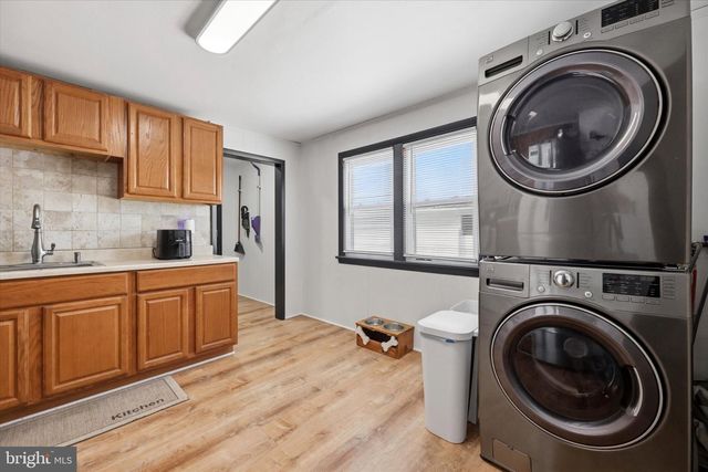 460 LOGAN AVE, Burlington, NJ 08016