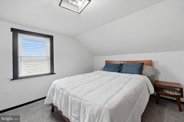 460 LOGAN AVE, Burlington, NJ 08016