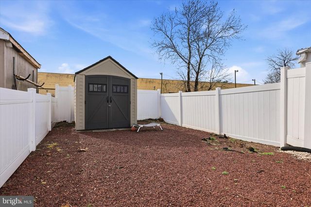 460 LOGAN AVE, Burlington, NJ 08016