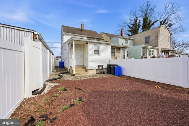 460 LOGAN AVE, Burlington, NJ 08016