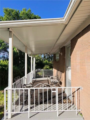 2737 Orlando Place, Blackridge, PA 15235