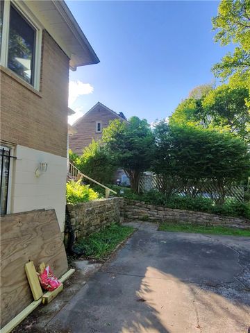 2737 Orlando Place, Blackridge, PA 15235