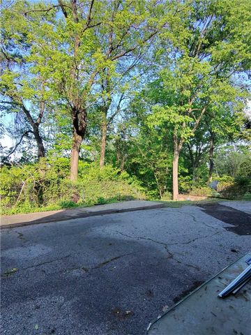 2737 Orlando Place, Blackridge, PA 15235