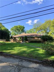 2737 Orlando Place, Blackridge, PA 15235