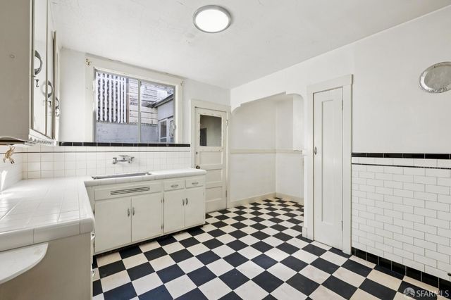 1683 21st Avenue, San Francisco, CA 94122