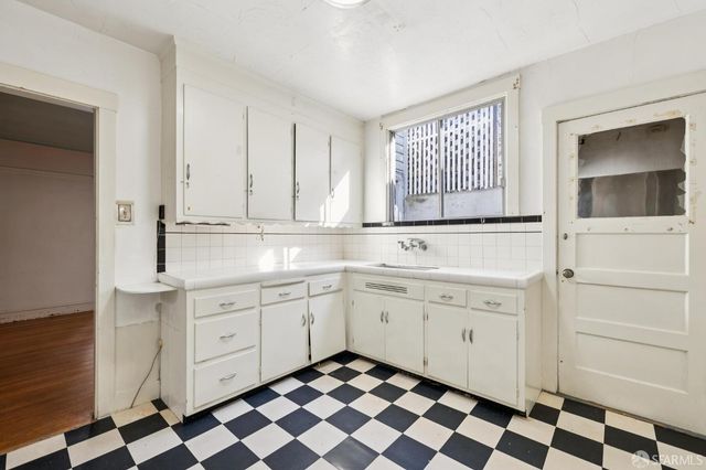 1683 21st Avenue, San Francisco, CA 94122