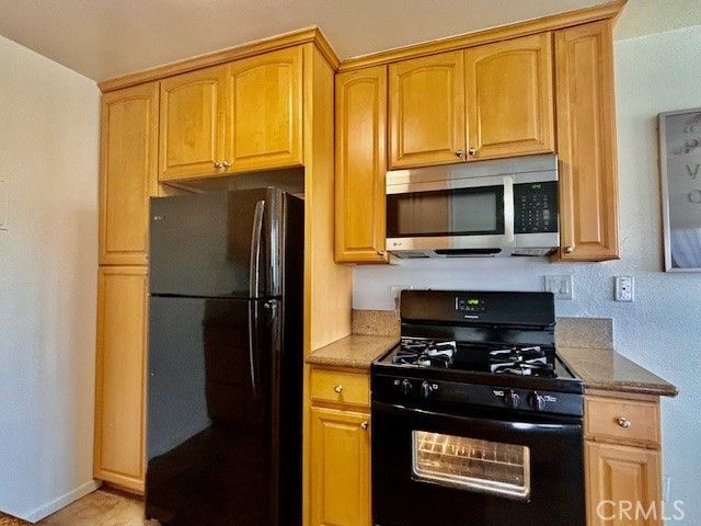 17102 Emerald, Huntington Beach, CA 92647