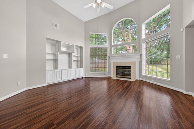 4319 Oak Forest Drive, Missouri City, TX 77459