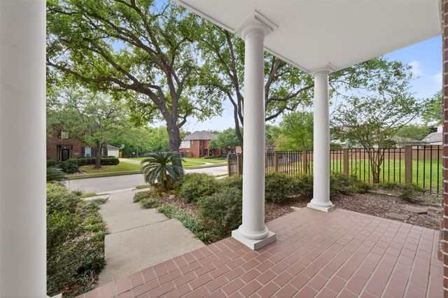 4319 Oak Forest Drive, Missouri City, TX 77459