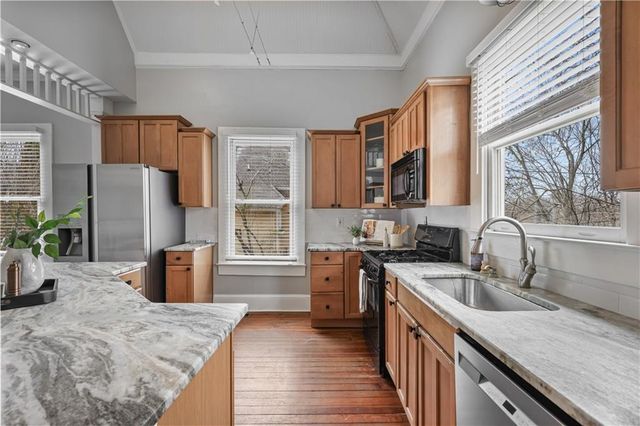 2891 Macaw NW Street, Atlanta, GA 30318