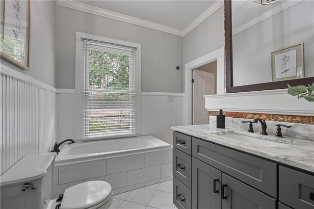 2891 Macaw NW Street, Atlanta, GA 30318