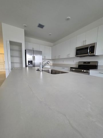 19571 SW 339 Terrace, Homestead, FL 33034