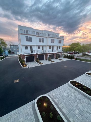 32 Andrews Lane, Sleepy Hollow, NY 10591