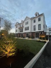 32 Andrews Lane, Sleepy Hollow, NY 10591