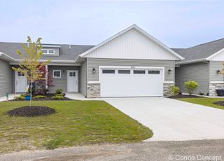 6623 Shoreside Court Se, Gaines Twp, MI 49548