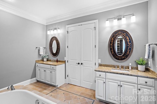 808 Brookberry Farm Circle, Winston Salem, NC 27106