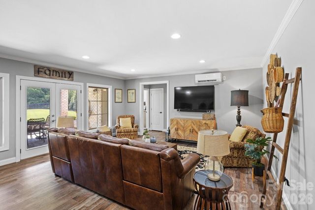 808 Brookberry Farm Circle, Winston Salem, NC 27106