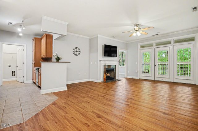 2810 Bedford Green Drive 305, Raleigh, NC 27604