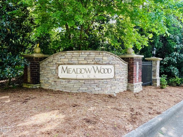 2810 Bedford Green Drive 305, Raleigh, NC 27604