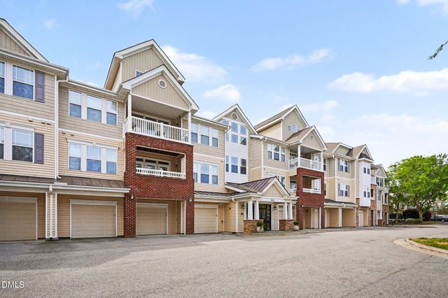 2810 Bedford Green Drive 305, Raleigh, NC 27604