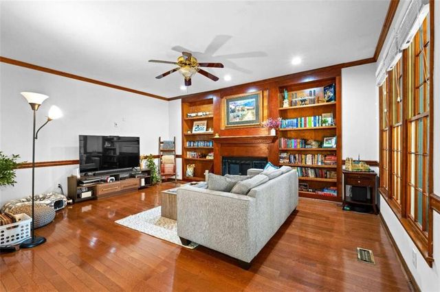 215 Highview Trace, Fayetteville, GA 30215