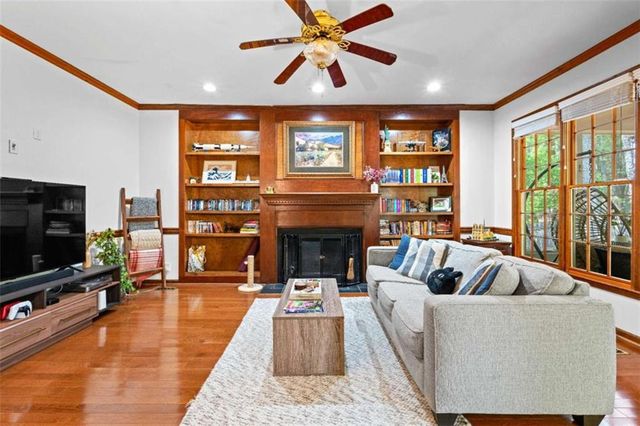 215 Highview Trace, Fayetteville, GA 30215