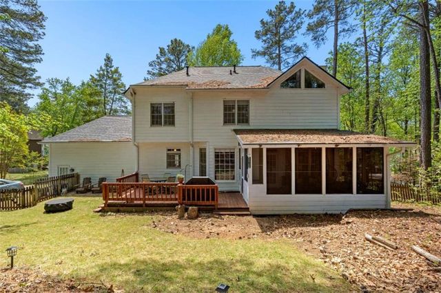 215 Highview Trace, Fayetteville, GA 30215