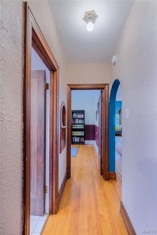 5408 Tholozan Avenue, St Louis, MO 63109