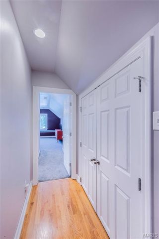 5408 Tholozan Avenue, St Louis, MO 63109