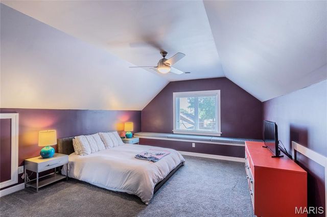 5408 Tholozan Avenue, St Louis, MO 63109