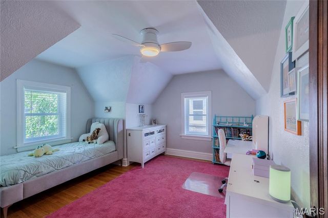 5408 Tholozan Avenue, St Louis, MO 63109