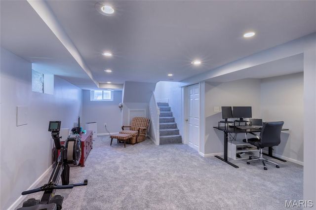 5408 Tholozan Avenue, St Louis, MO 63109