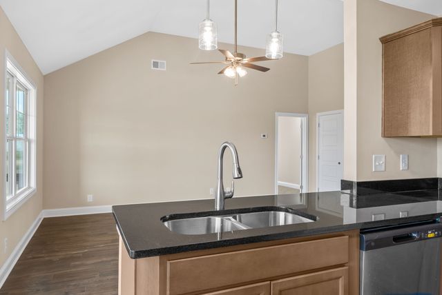 34 Echo Ridge, Oak Grove, KY 42262