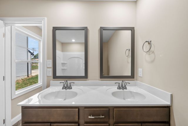 34 Echo Ridge, Oak Grove, KY 42262