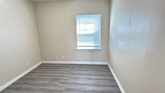 4706 Sachse Road, Sachse, TX 75048