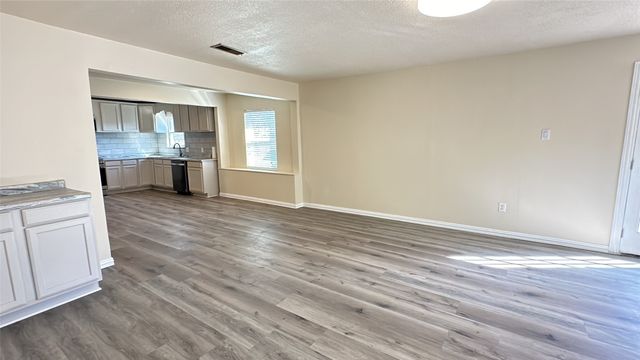 4706 Sachse Road, Sachse, TX 75048