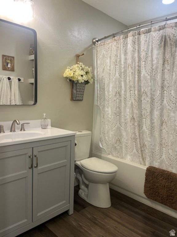 Image 16 of property listing at 558 N NORTH CRESCENT, Roosevelt, UT 84066
