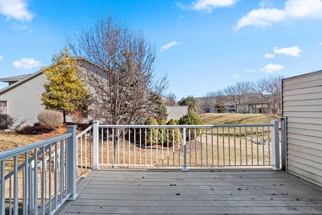 1274 BAYPORT TERRACE, Green Bay, WI 54313