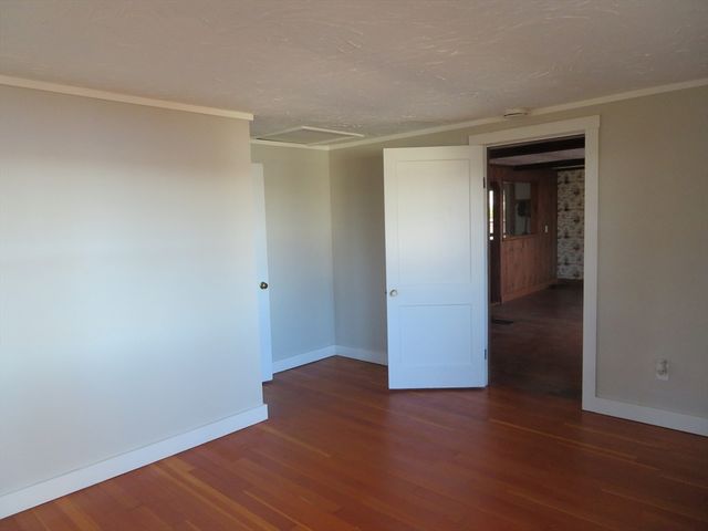 103 King Philip Rd, Norton, MA 02766