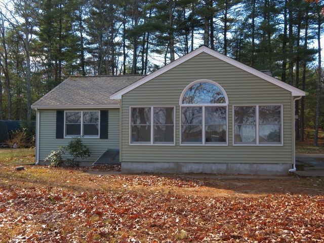 103 King Philip Rd, Norton, MA 02766