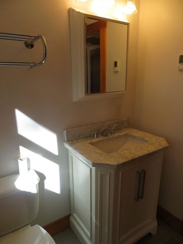 103 King Philip Rd, Norton, MA 02766