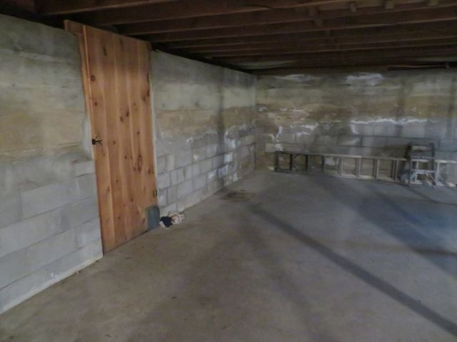 103 King Philip Rd, Norton, MA 02766