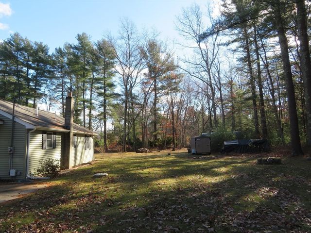 103 King Philip Rd, Norton, MA 02766