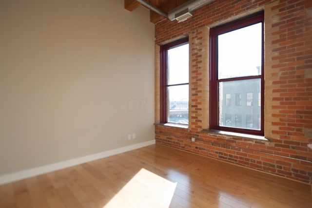 150 E Main Street, 304, Columbus, OH 43215