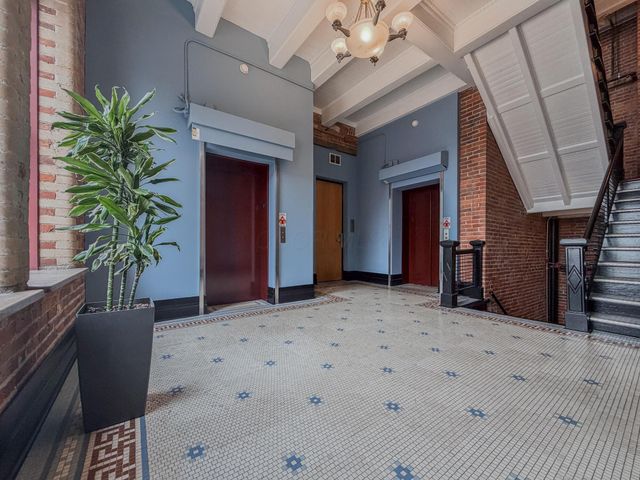 150 E Main Street, 304, Columbus, OH 43215